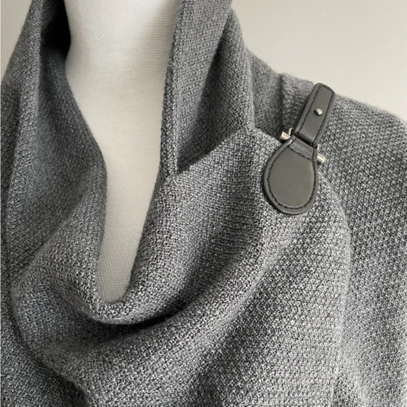 Tahari Gray Merino Wool Blend Open Front Long Sleeve Buckle Detail Cardigan Sz L - Picture 6 of 12